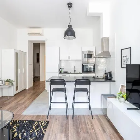 Stylish & Cozy Beze Dream In The Heart Of